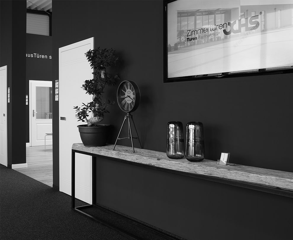 Präsentationsbereich im Eingang der Ausstellung