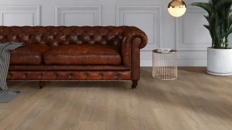 vivafloors Vinylboden für Wohnzimmer mit Eiche 8300 Dekor - Raum-Perspektive